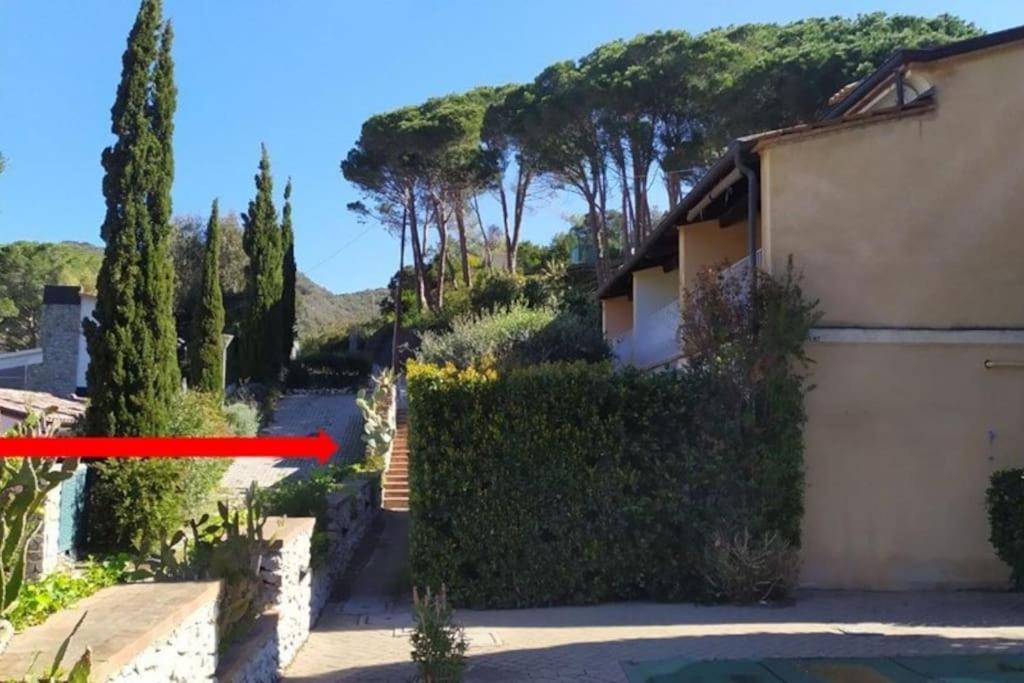 Nisportino, Elba. Bilocale Con Patio Vista Mare. Villa Casa Castagno Exterior photo