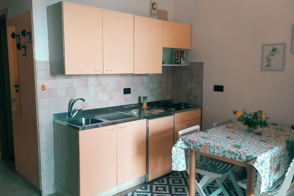 Nisportino, Elba. Bilocale Con Patio Vista Mare. Villa Casa Castagno Exterior photo